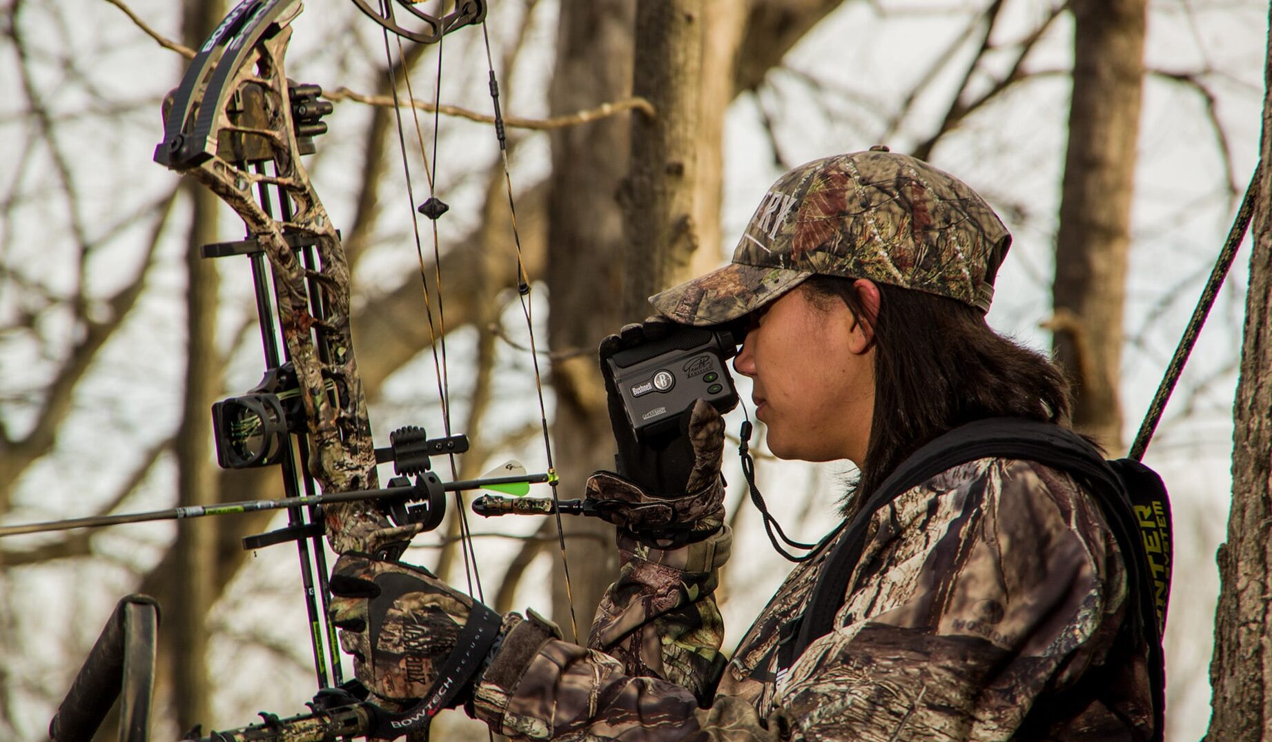 8 Best Rangefinders For Bow Hunting (Summer 2023) – The Complete Guide