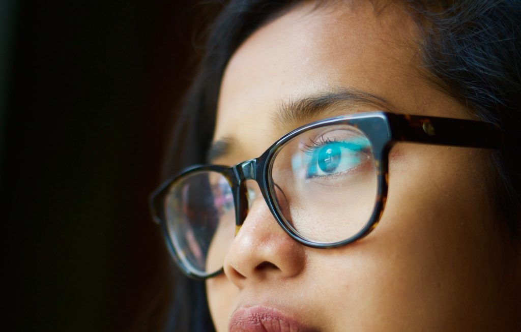 What Is Anti-Glare Glasses Technology: Here's the Answer