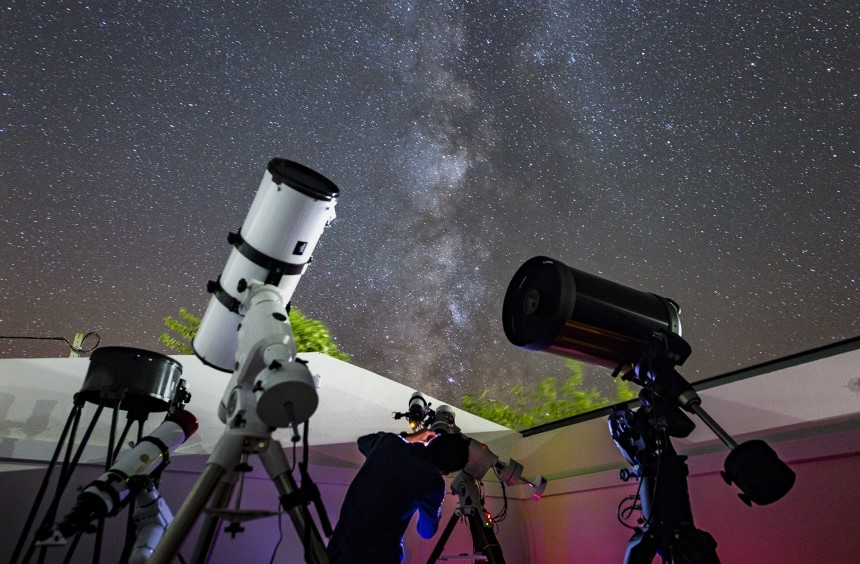 What Space Objects Can You See With a Telescope? – Watch Closely!